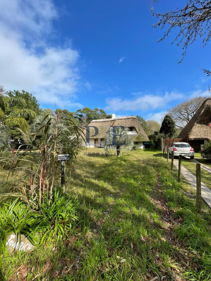 Casa en venta | A 100 m del mar. Ubicación: Portezuelo, Punta del Este - Imagen 11