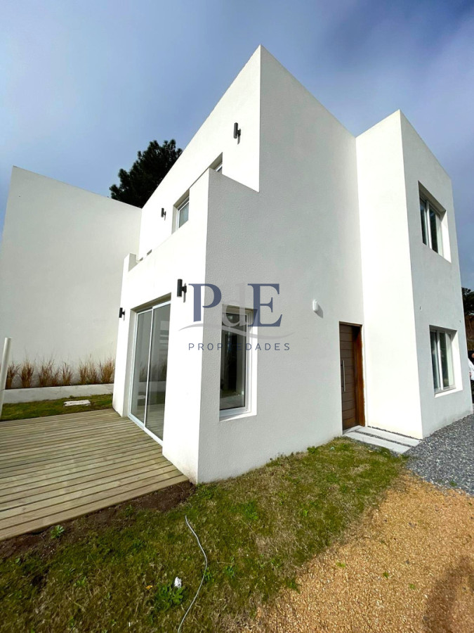 Casa en Chihuahua · Punta Ballena · 3 dormitorios · Frente al mar - Imagen 3