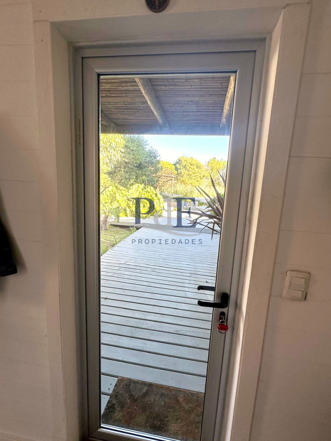 Casa en alquiler | Temporada 2026-2027, 3 dormitorios, 3 baños, para 6 personas, a pasos del club. Ubicación: El Quijote, Punta del Este - Imagen 37