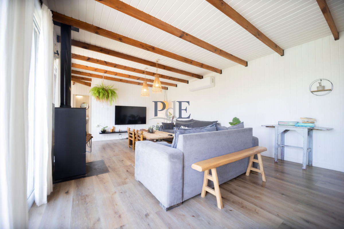 Casa en Miramar Acres - Piscina Climatizada y Cancha de Fútbol - Imagen 11