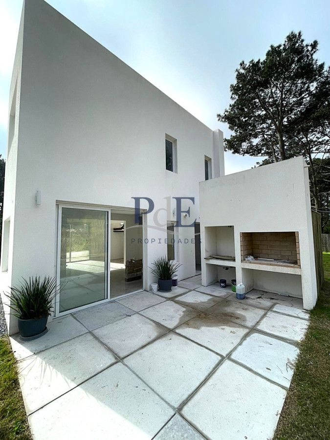 Casa en venta | A estrenar, 3 dormitorios con suite y 3 baños, a 350 m del mar. Ubicación: Chihuahua, Punta del Este - Imagen 8