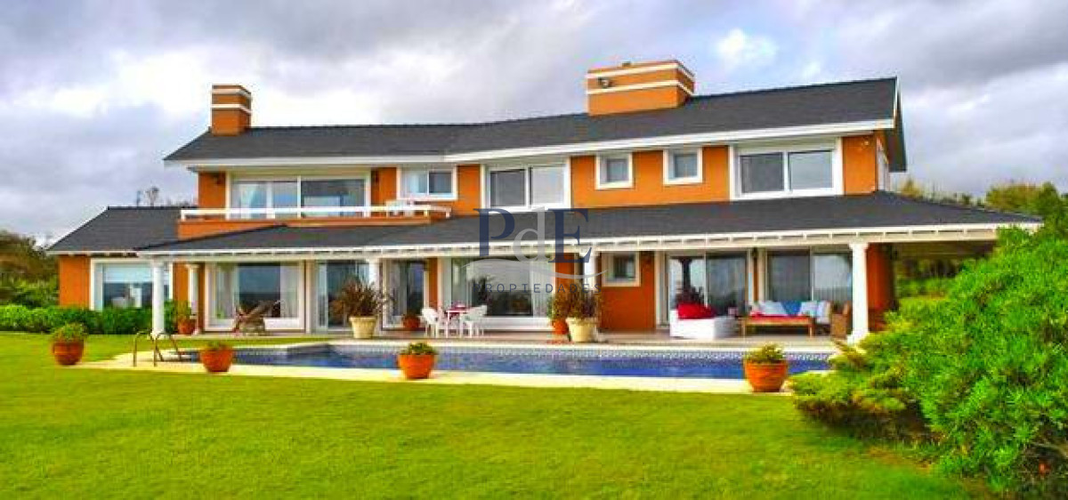 Residencia Premium Sobre el Mar | 570 m² | Terreno 4.400 m²