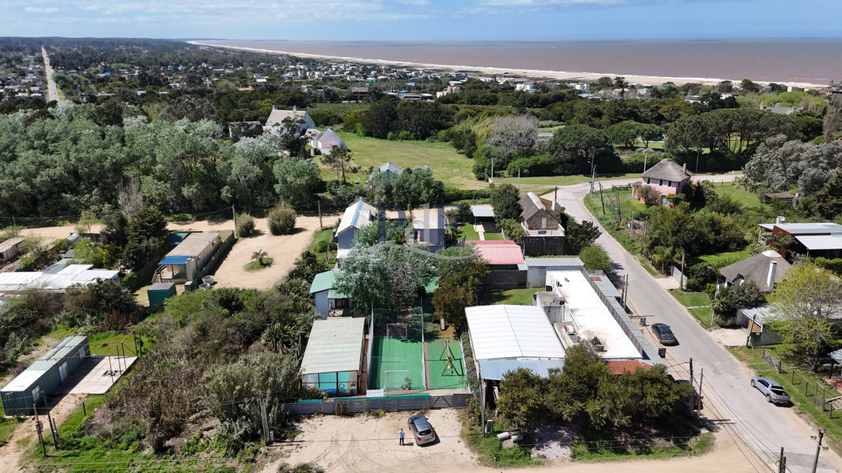 Casa en venta y alquiler | 10 dormitorios, 6 baños y 1.200 m² de terreno. Ubicación: El Chorro, Punta del Este - Imagen 45