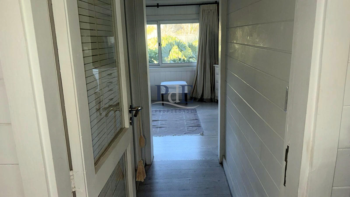 Casa en alquiler | Temporada 2026-2027, 3 dormitorios, 3 baños, para 6 personas, a pasos del club. Ubicación: El Quijote, Punta del Este - Imagen 14