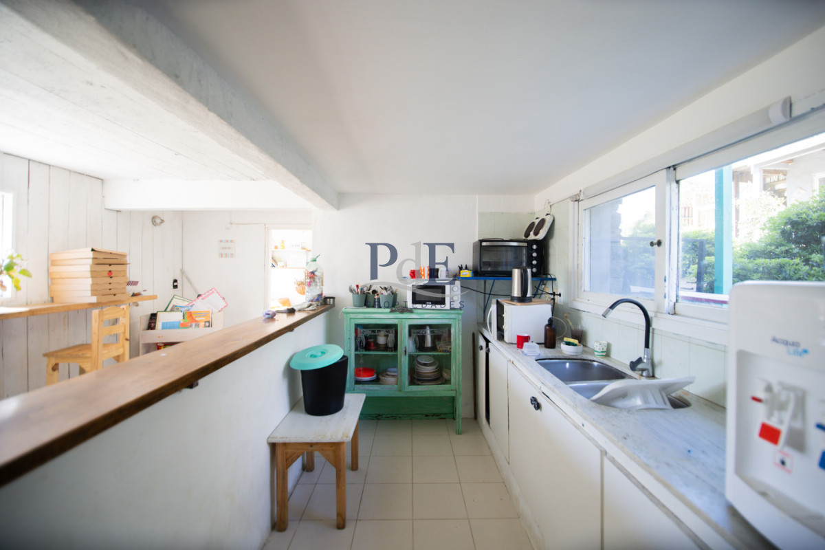 Casa en venta y alquiler | 10 dormitorios, 6 baños y 1.200 m² de terreno. Ubicación: El Chorro, Punta del Este - Imagen 24