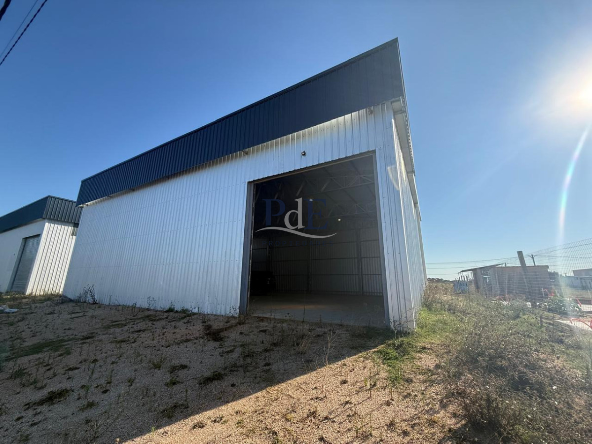 Alquiler - Venta deposito en la zona 4H