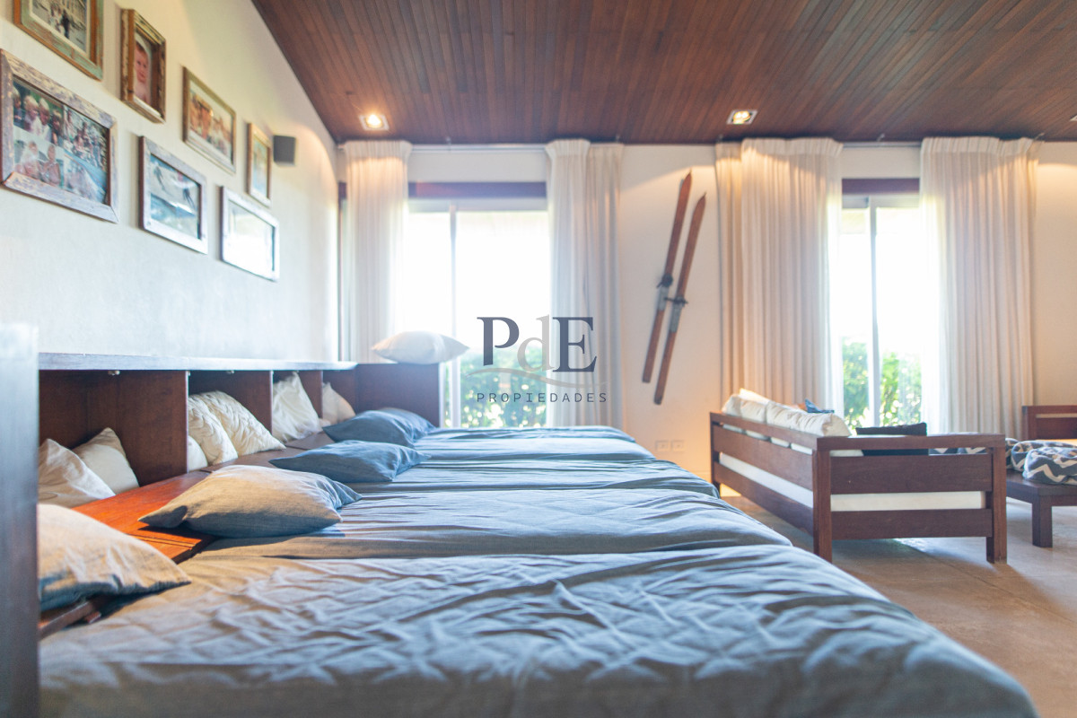 Chacra en venta | 5 dormitorios y 5 baños, living y comedor. Ubicación: La Barra, Punta del Este - Imagen 6
