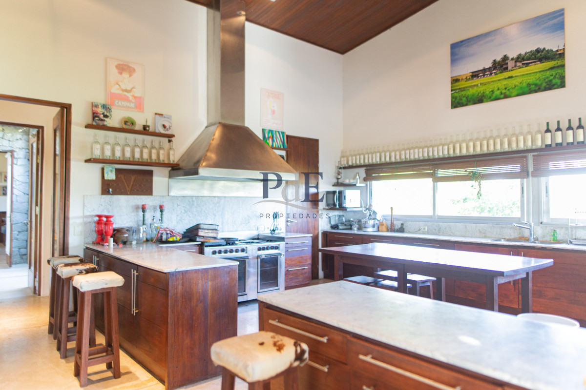 Chacra en venta | 5 dormitorios y 5 baños, living y comedor. Ubicación: La Barra, Punta del Este - Imagen 10