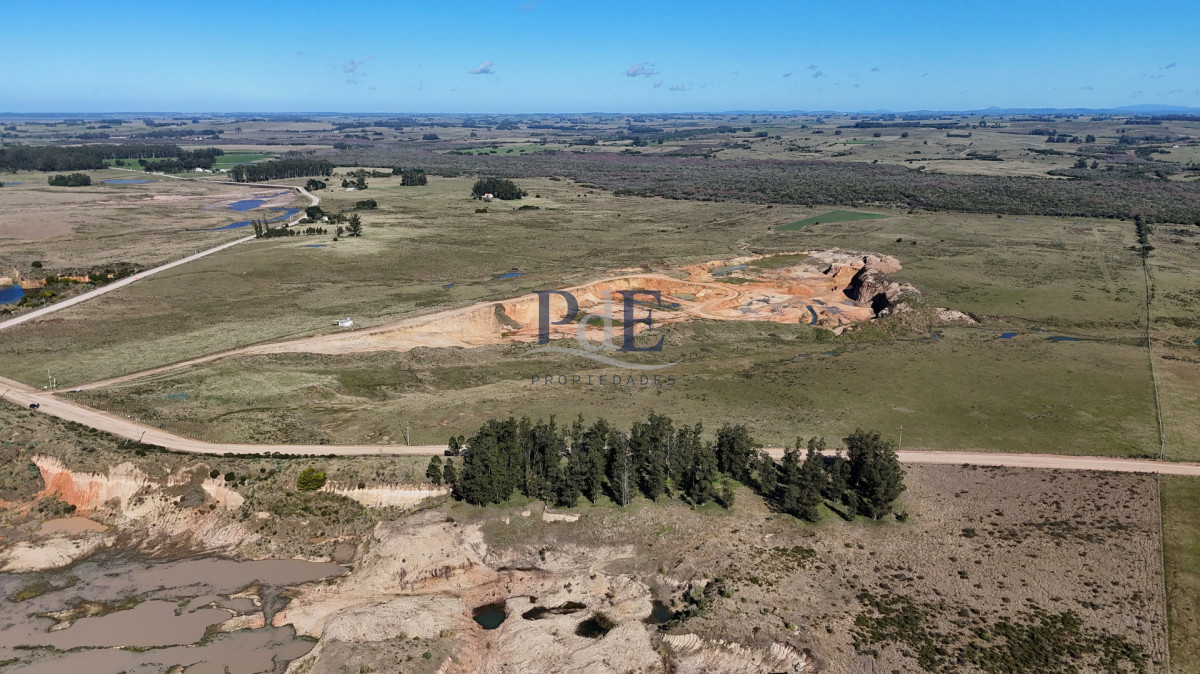 Cantera de Balasto en Garzón | 61 ha con permiso de explotación · Excelente inversión - Imagen 7