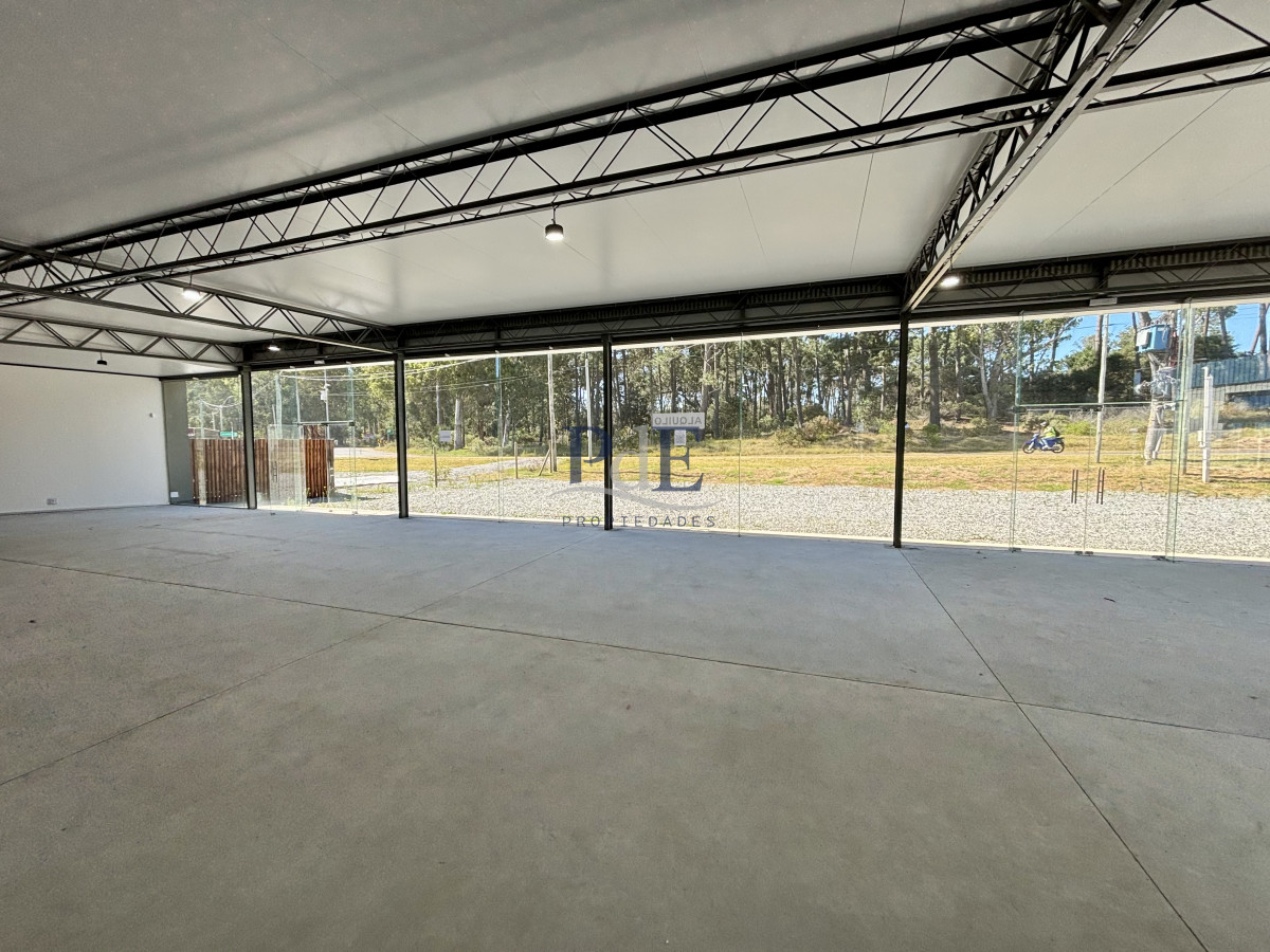 LOCAL COMERCIAL EN VENTA YO  ALQUILER - Imagen 14