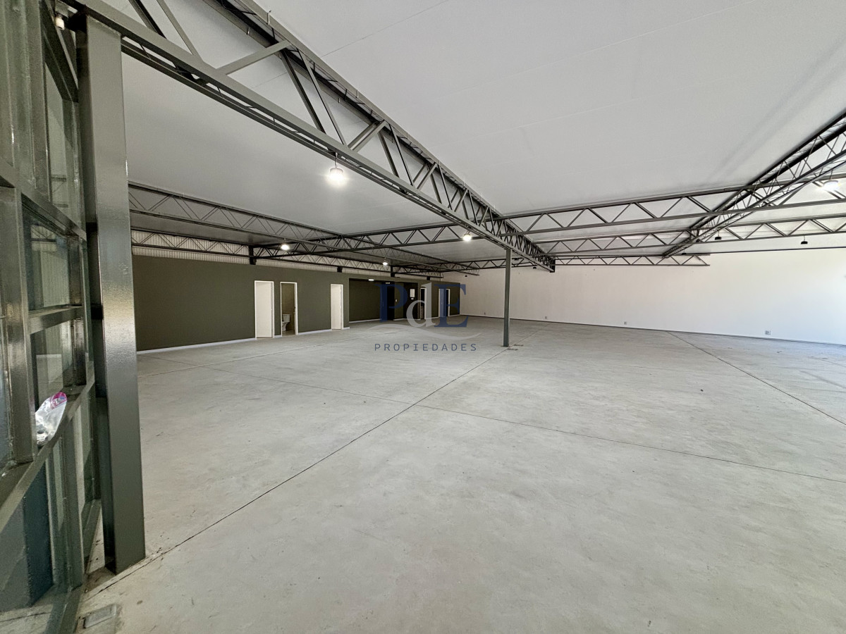 LOCAL COMERCIAL EN VENTA YO  ALQUILER - Imagen 12