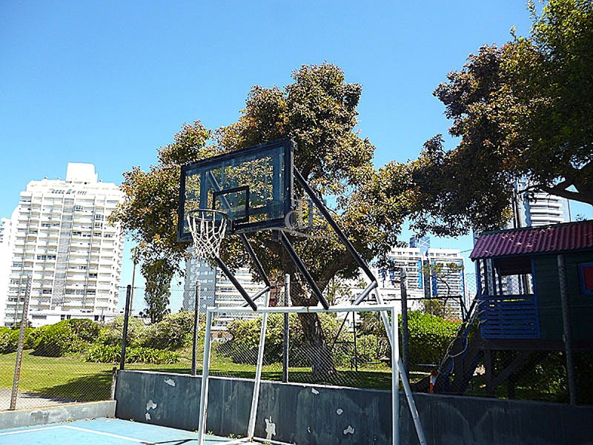 Apartamento en alquiler | 3 dormitorios, 2 suites, The Forest Tower I, a 50 m del mar. Aidy Grill, Punta del Este - Imagen 25