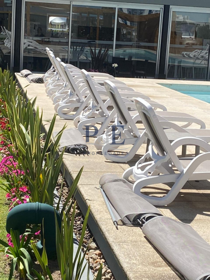 Avenida Chiverta - 3 dormitorios | Piso alto | Vista | Todos los servicios. - Imagen 48