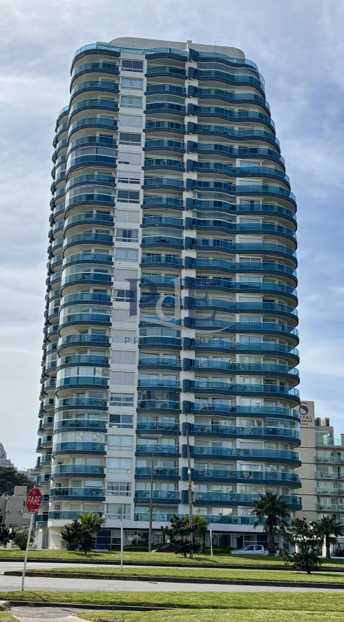 Apartamento en alquiler | 3 suites, Casino Tower, a 100 m del mar. Ubicación: Aidy Grill, Punta del Este - Imagen 4