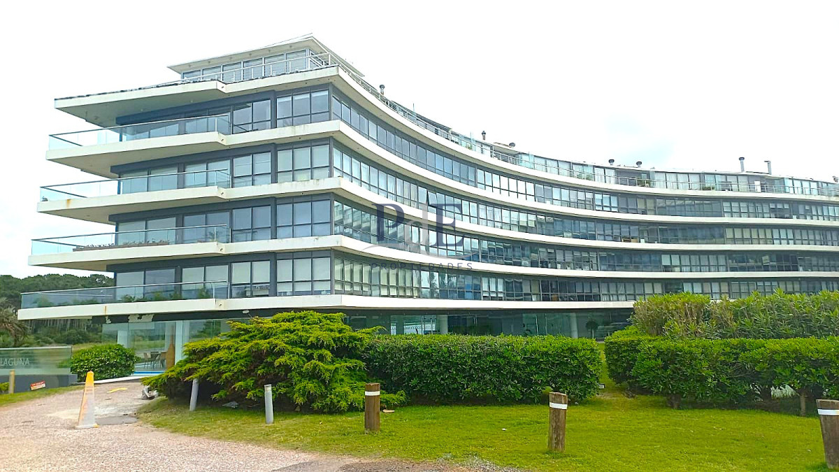 Apartamento en venta | Frente al mar, 3 dormitorios, 2 baños, parada 39 Playa Mansa. Ubicación: Maldonado - Imagen 6