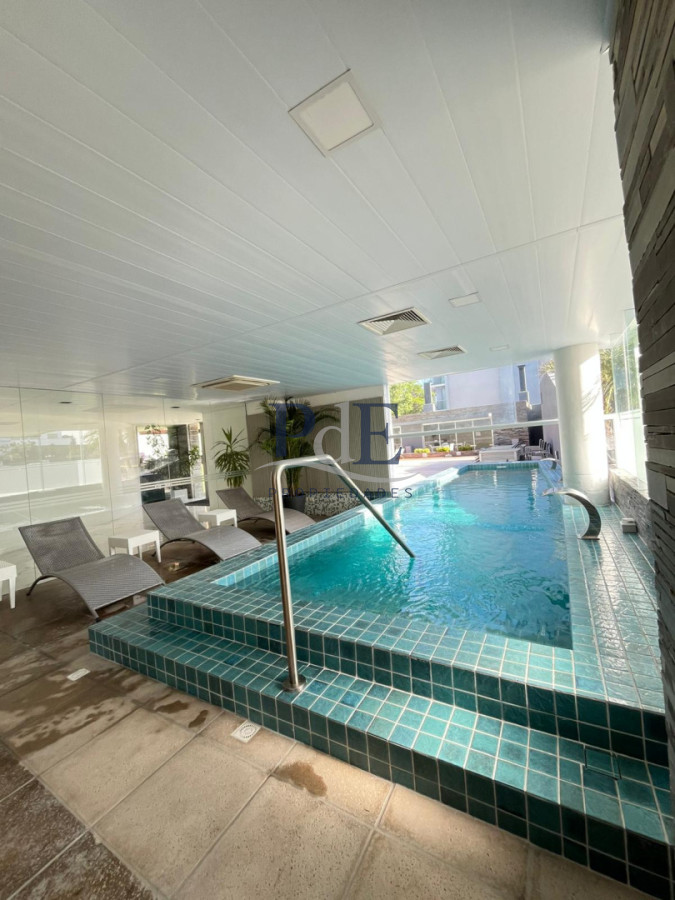 Apartamento en alquiler | 2 dormitorios y medio, Torre del Mar. Ubicación: Pine Beach, Punta del Este - Imagen 22