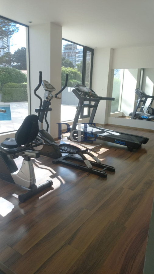 Venta apartamento 1 dormitorio a mts del mar playa Brava - Imagen 17