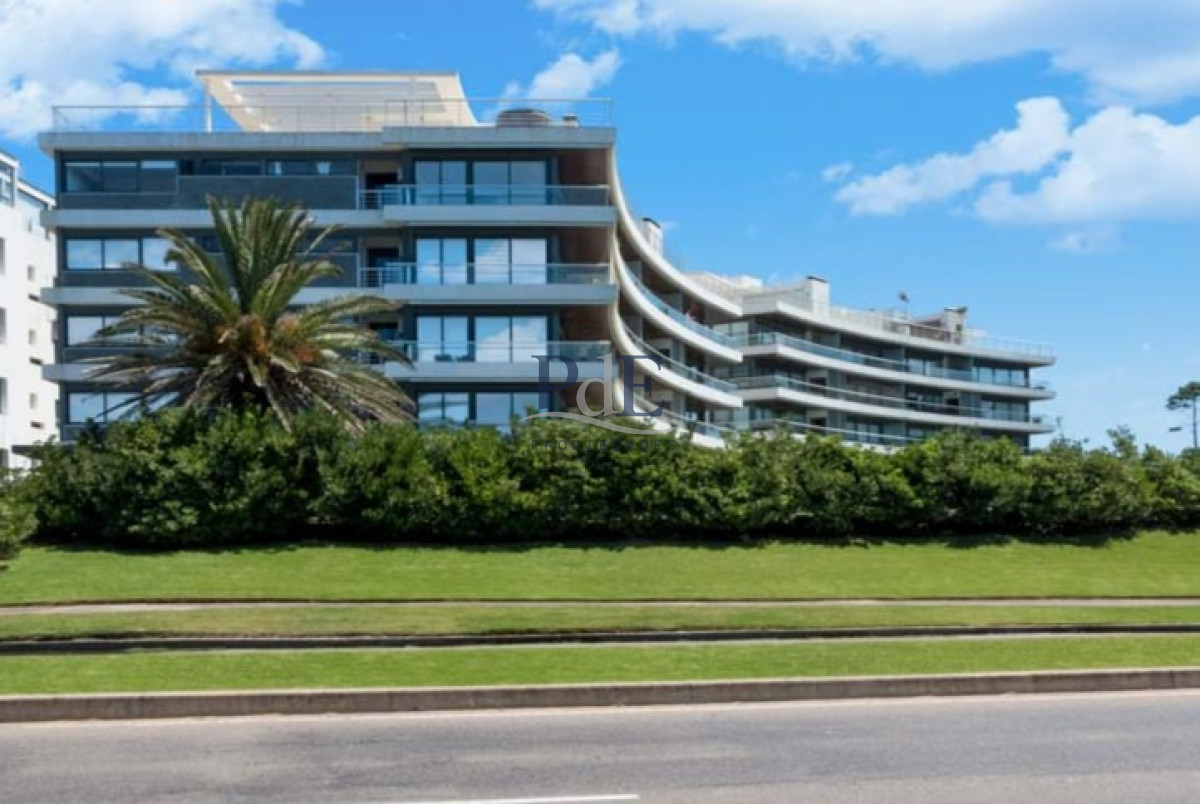 Apartamento en alquiler | 3 suites, frente al mar, Marigot Brava. Ubicación: Rincón del Indio, Punta del Este