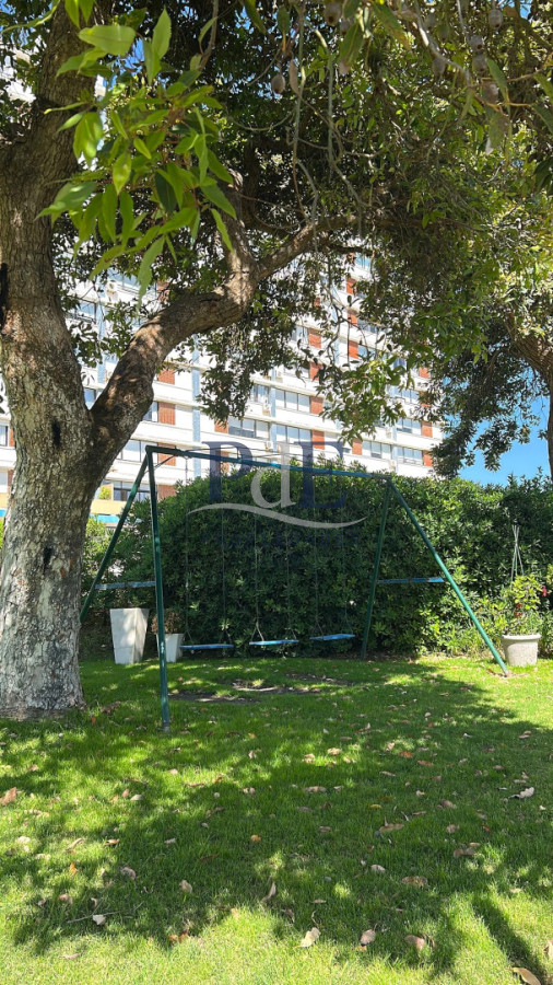 Apartamento a 50 metros de Playa Brava - Imagen 2