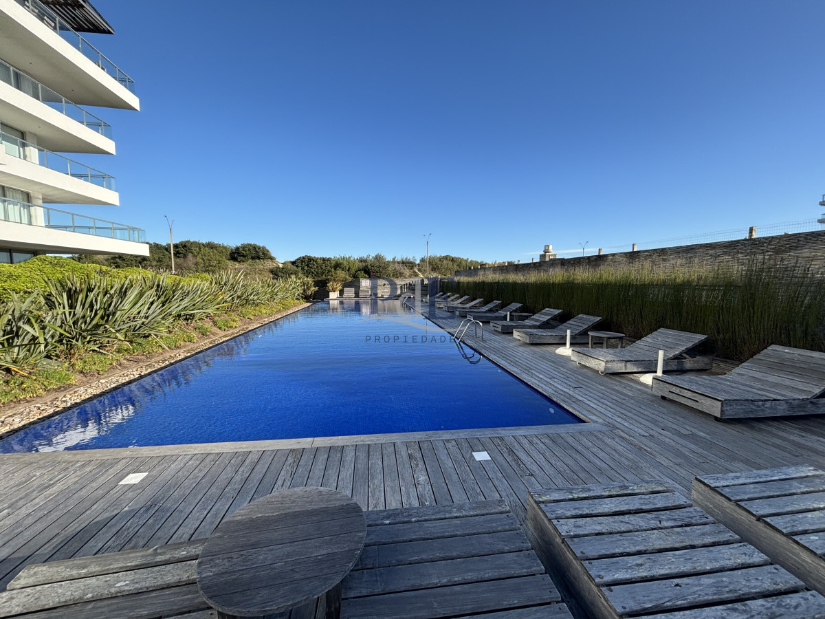 Apartamento en venta | Frente al mar, 3 suites, amoblado, parada 28. Ubicación: Brava, Punta del Este - Imagen 3