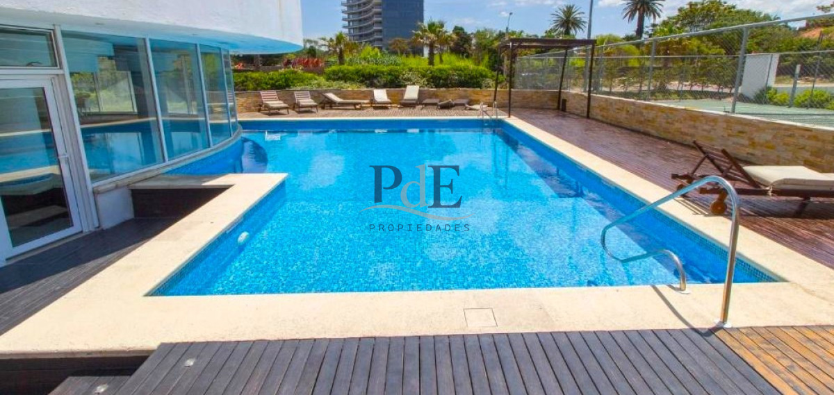 Apartamento en alquiler | 3 suites, Casino Tower, a 100 m del mar. Ubicación: Aidy Grill, Punta del Este - Imagen 7