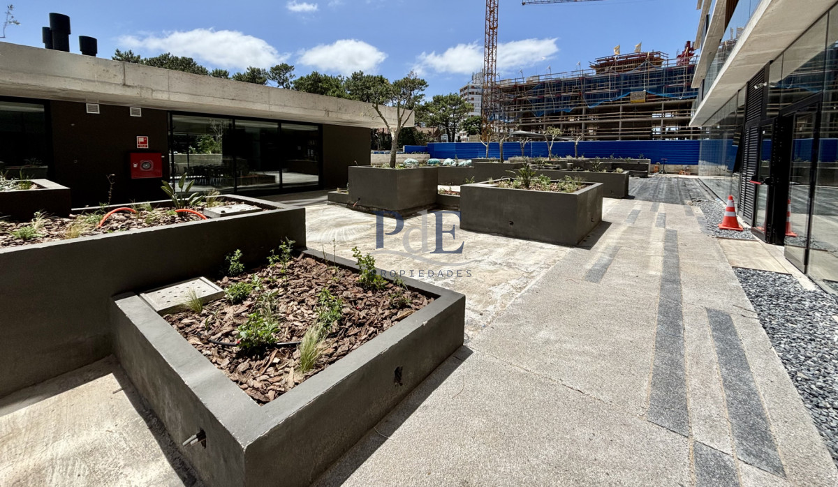 TORRES DEL ESTE | 2 dorm 2 baños desarrollo de lujo en Av. Chiverta, Punta del Este - Imagen 21