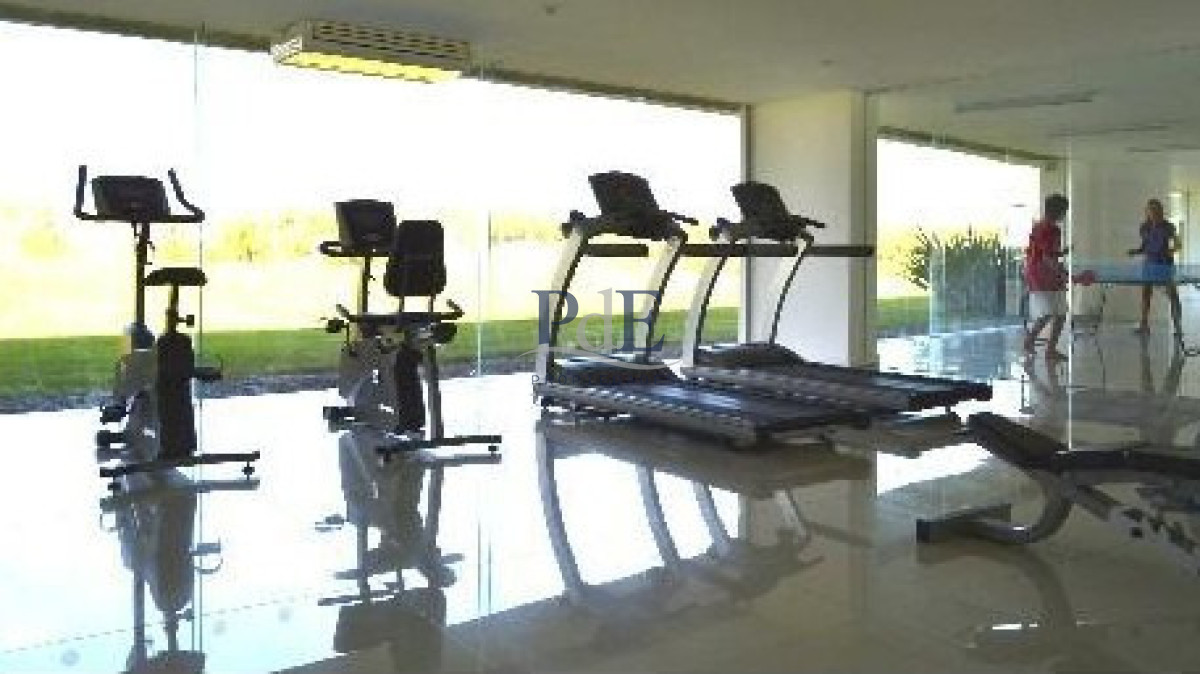Apartamento en alquiler | 3 suites, frente al mar, Marigot Brava. Ubicación: Rincón del Indio, Punta del Este - Imagen 2