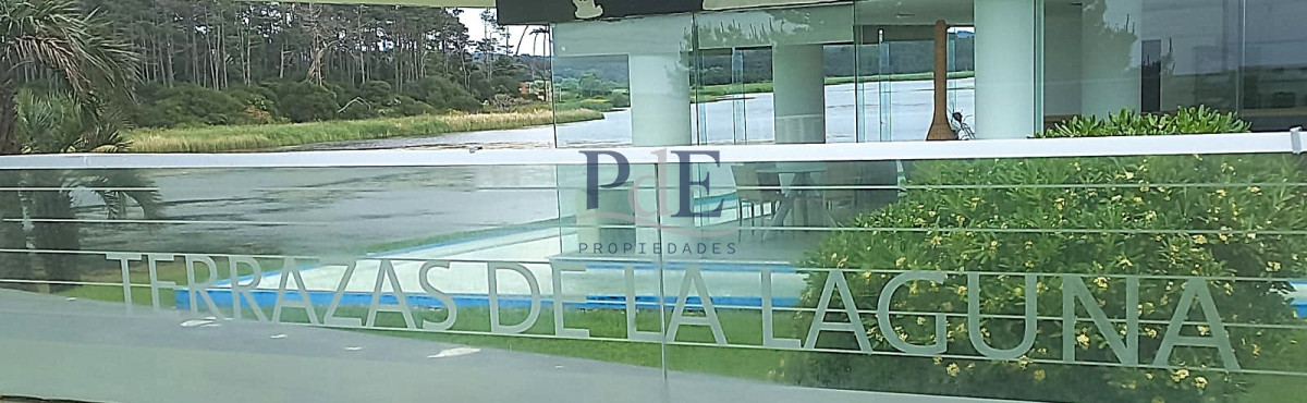 Apartamento en venta | Frente al mar, 3 dormitorios, 2 baños, parada 39 Playa Mansa. Ubicación: Maldonado - Imagen 4