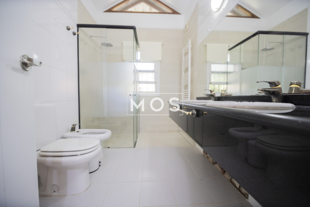 Casa ID.3337 - VENTA CASA REMODELADA A PASOS DEL PUNTA SHOPPING 