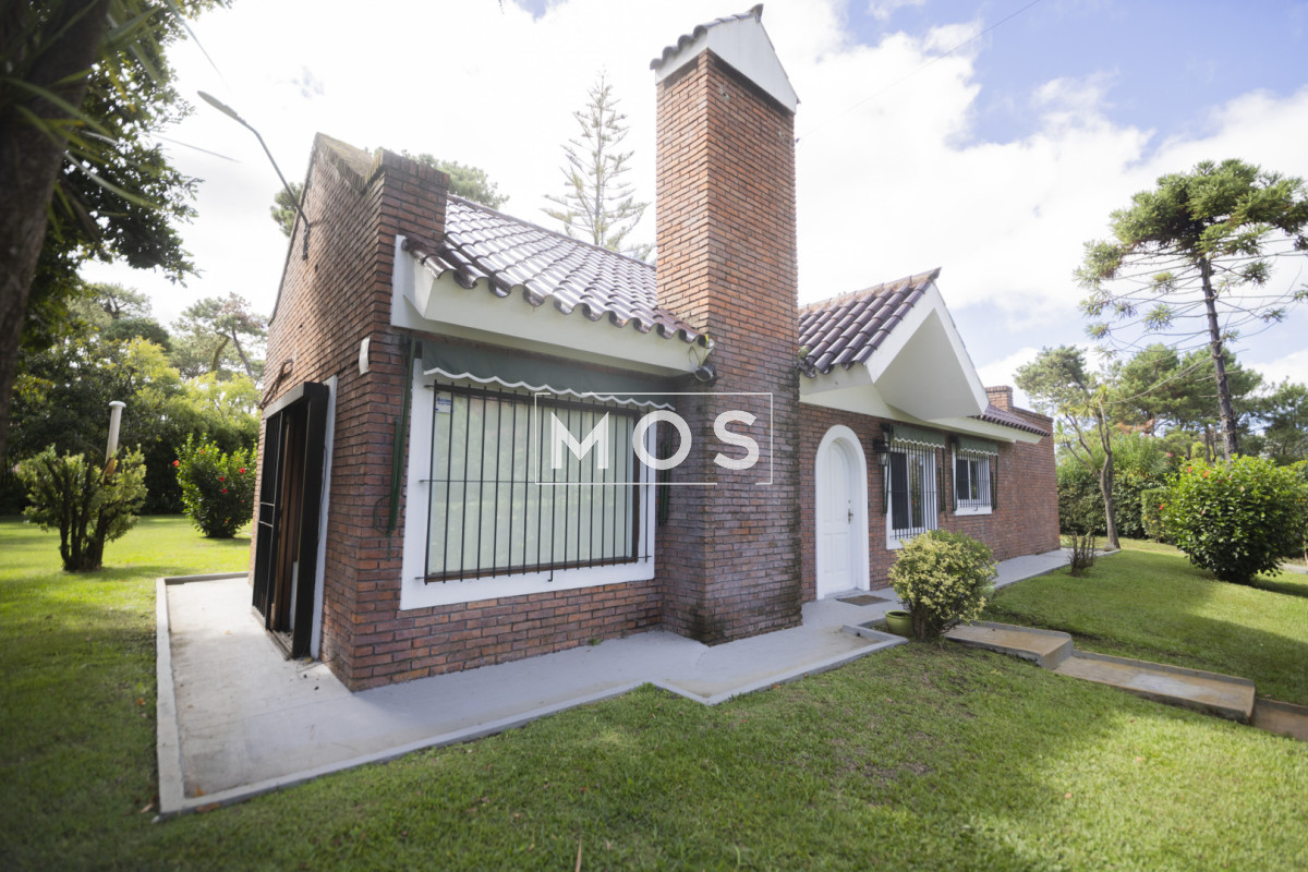 Casa ID.3337 - VENTA CASA REMODELADA A PASOS DEL PUNTA SHOPPING 