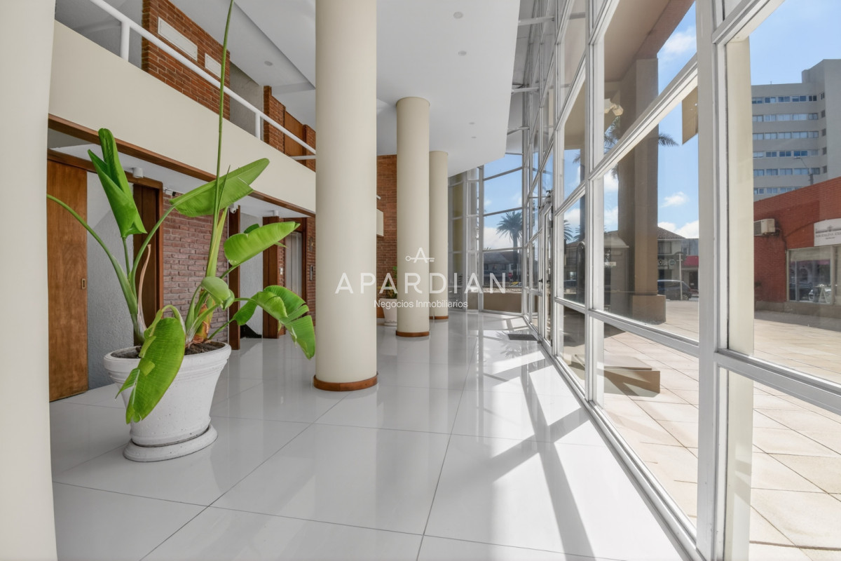 Apartamento ID.21099532 - VENTA APARTAMENTO REMODELADO 2 D 2 B EN PENINSULA