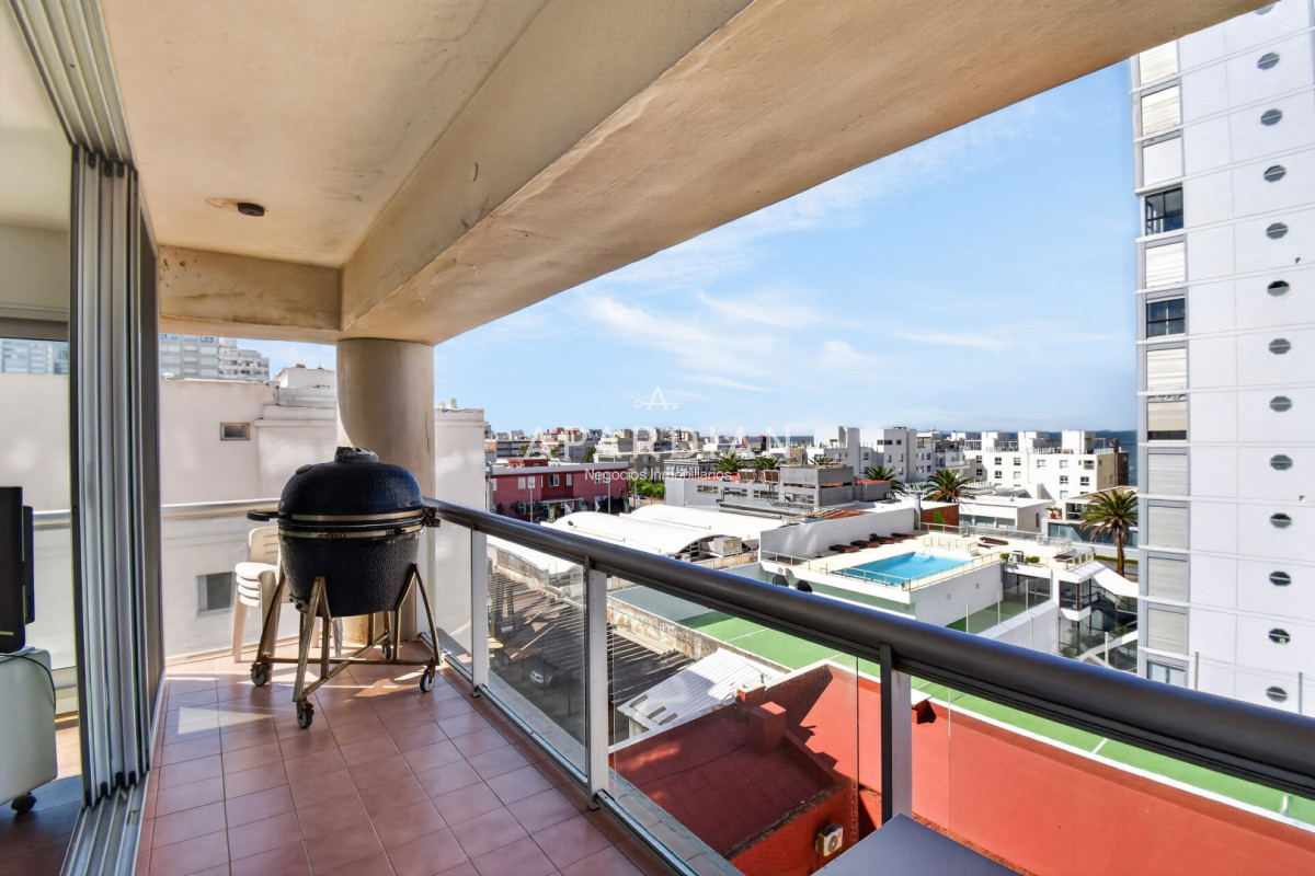 Apartamento ID.21099532 - VENTA APARTAMENTO REMODELADO 2 D 2 B EN PENINSULA