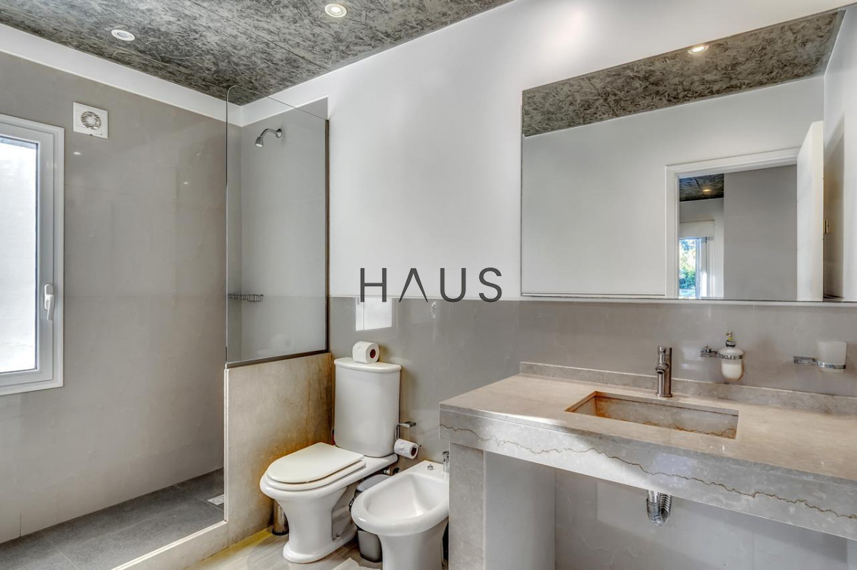 Casa ID.516 - Moderna casa en Montoya, a pasos del mar y de todos los servicios