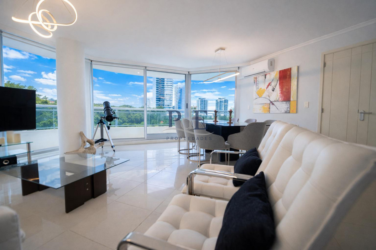 Venta 3 suites mas dependencia en ocean drive 1