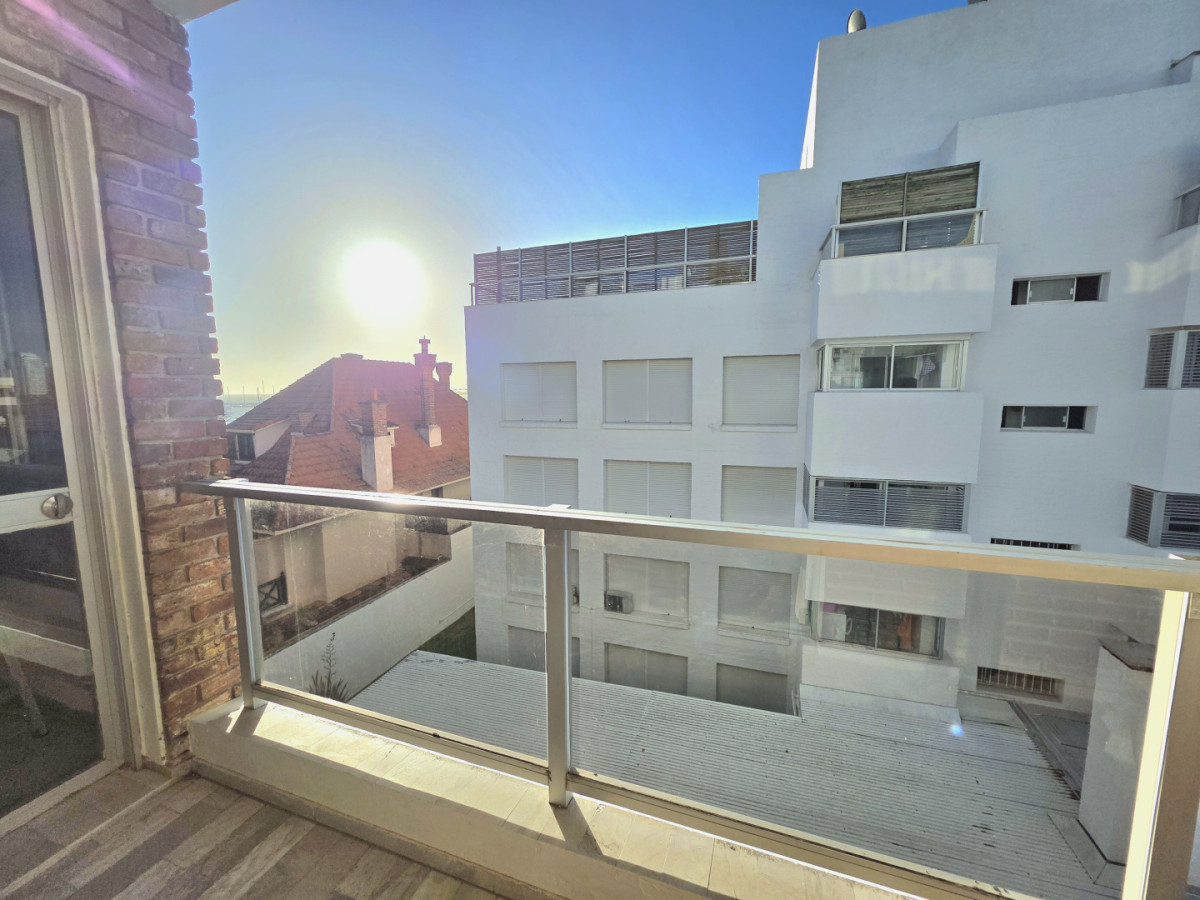 Apartamento ID.21098660 - VENTA 3 DORMITORIOS EN PENINSULA 