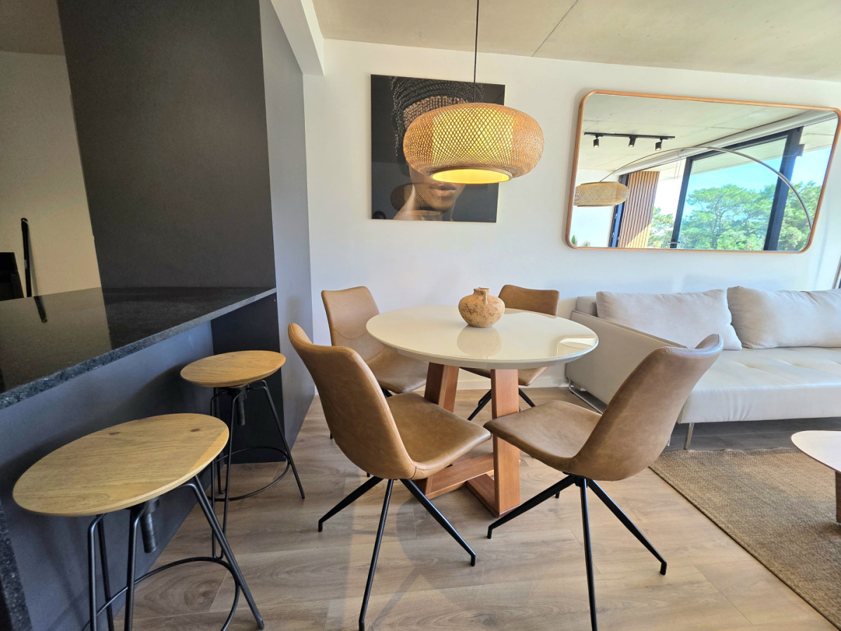 Apartamento ID.21098767 - VENTA 1 DORM AMUEBLADO EN TORRES DEL ESTE 