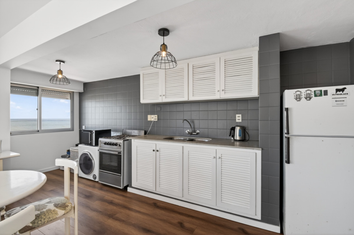 Apartamento ID.21098778 - VENTA APARTAMENTO REMODELADO 2 D 2 B EN PENINSULA