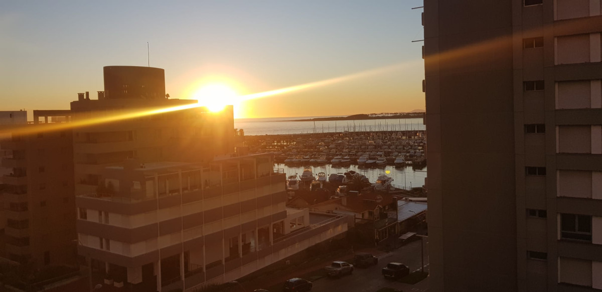 Apartamento ID.21098531 - VENTA APARTAMENTO EN PENINSULA REMODELADO 