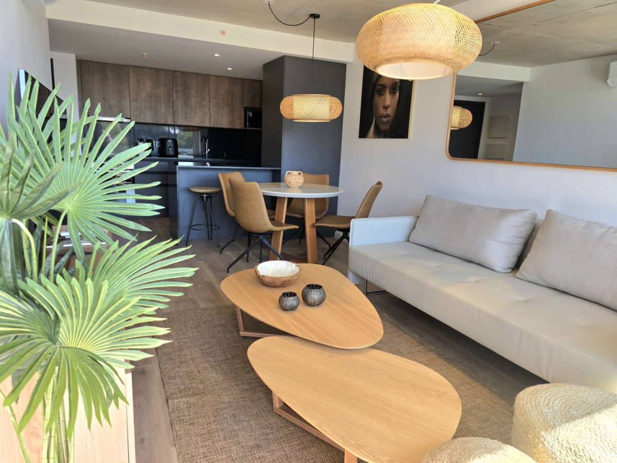 Apartamento ID.21098767 - VENTA 1 DORM AMUEBLADO EN TORRES DEL ESTE 