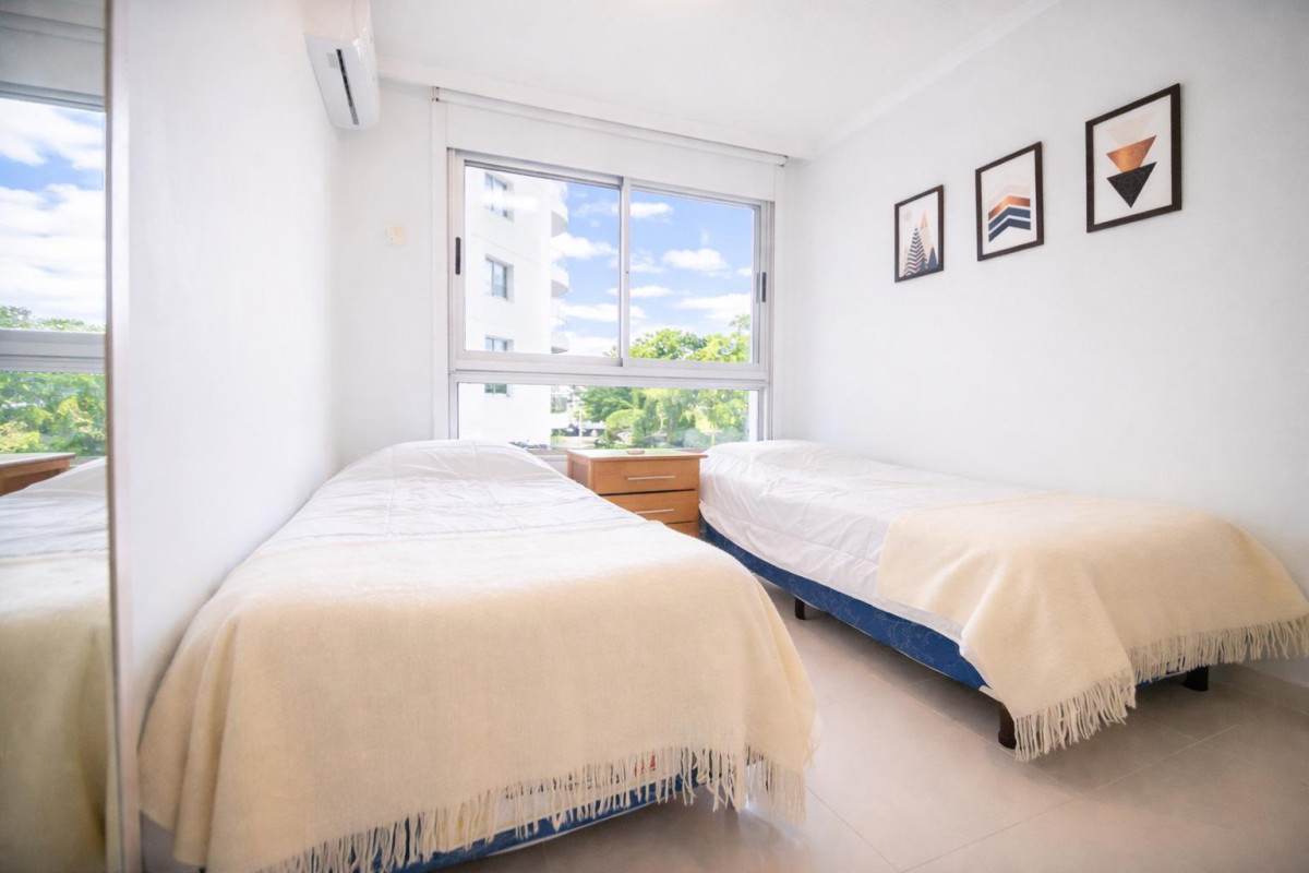 Apartamento ID.21098749 - Venta 3 suites mas dependencia en ocean drive 1
