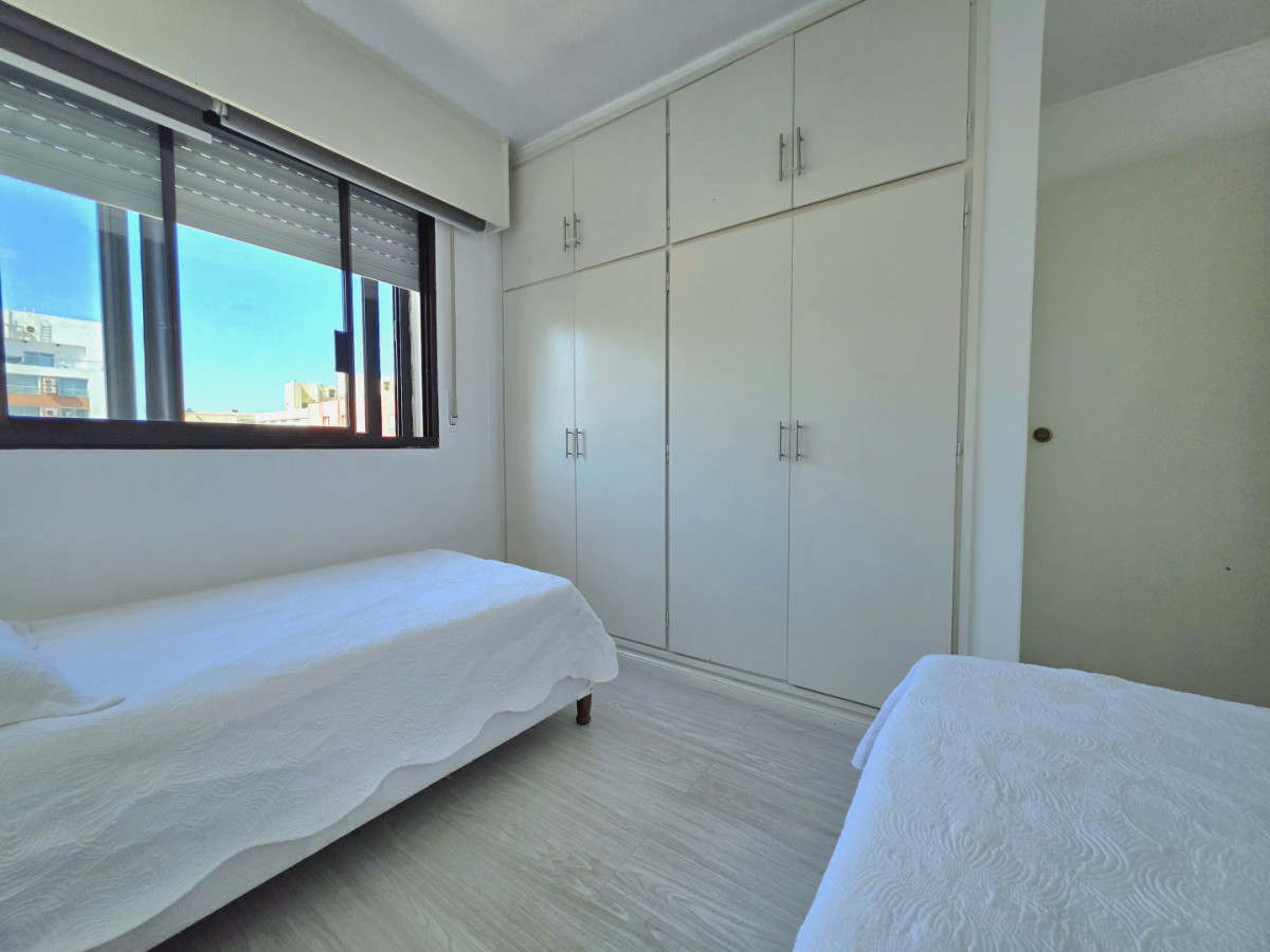 Apartamento ID.21098637 - Alquiler anual en peninsula!