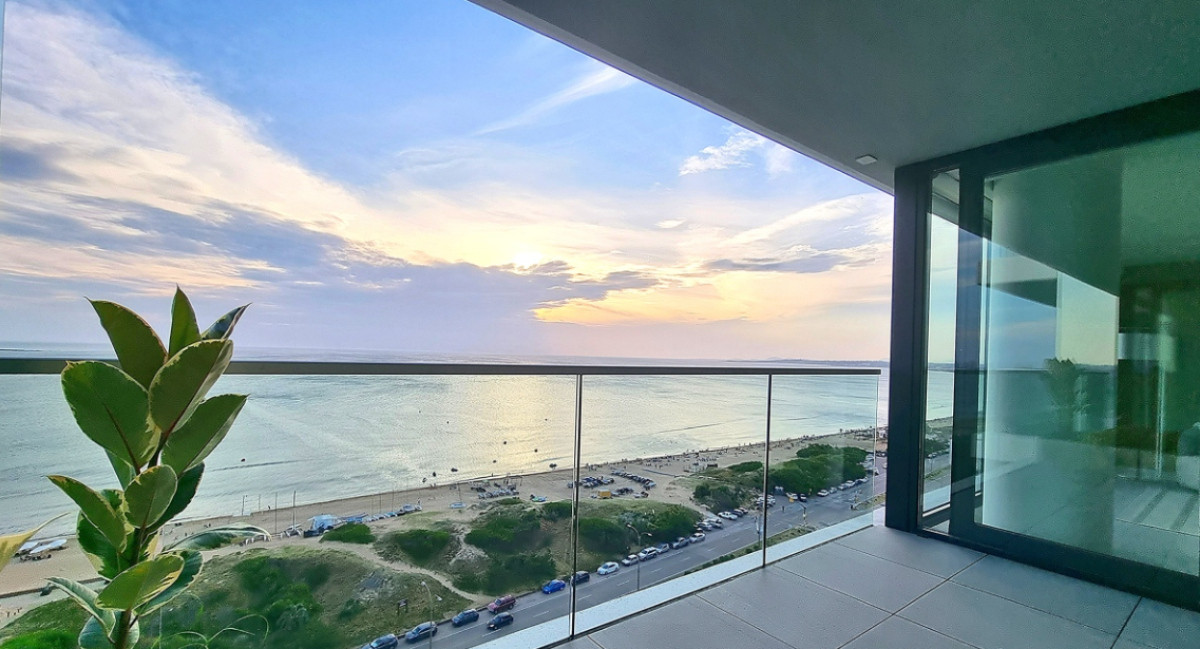 Apartamento ID.21098507 - Apartamento en alquiler 3 dormitorios en Zona Mansa