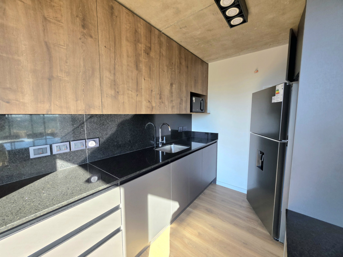 Apartamento ID.21098764 - VENTA UNIDAD ESQUINERA EN TORRES DEL ESTE PISO ALTO
