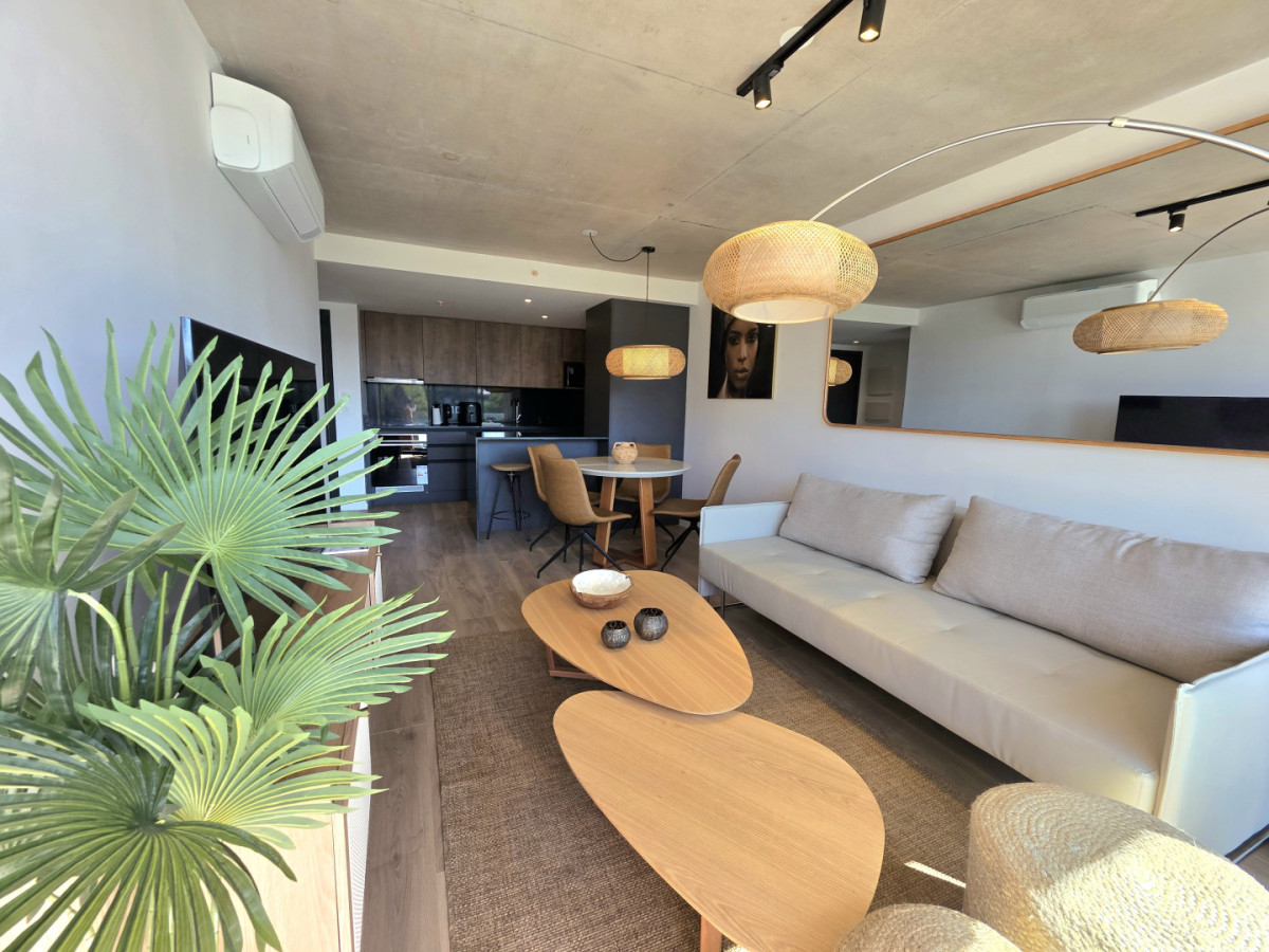 Apartamento ID.21098767 - VENTA 1 DORM AMUEBLADO EN TORRES DEL ESTE 