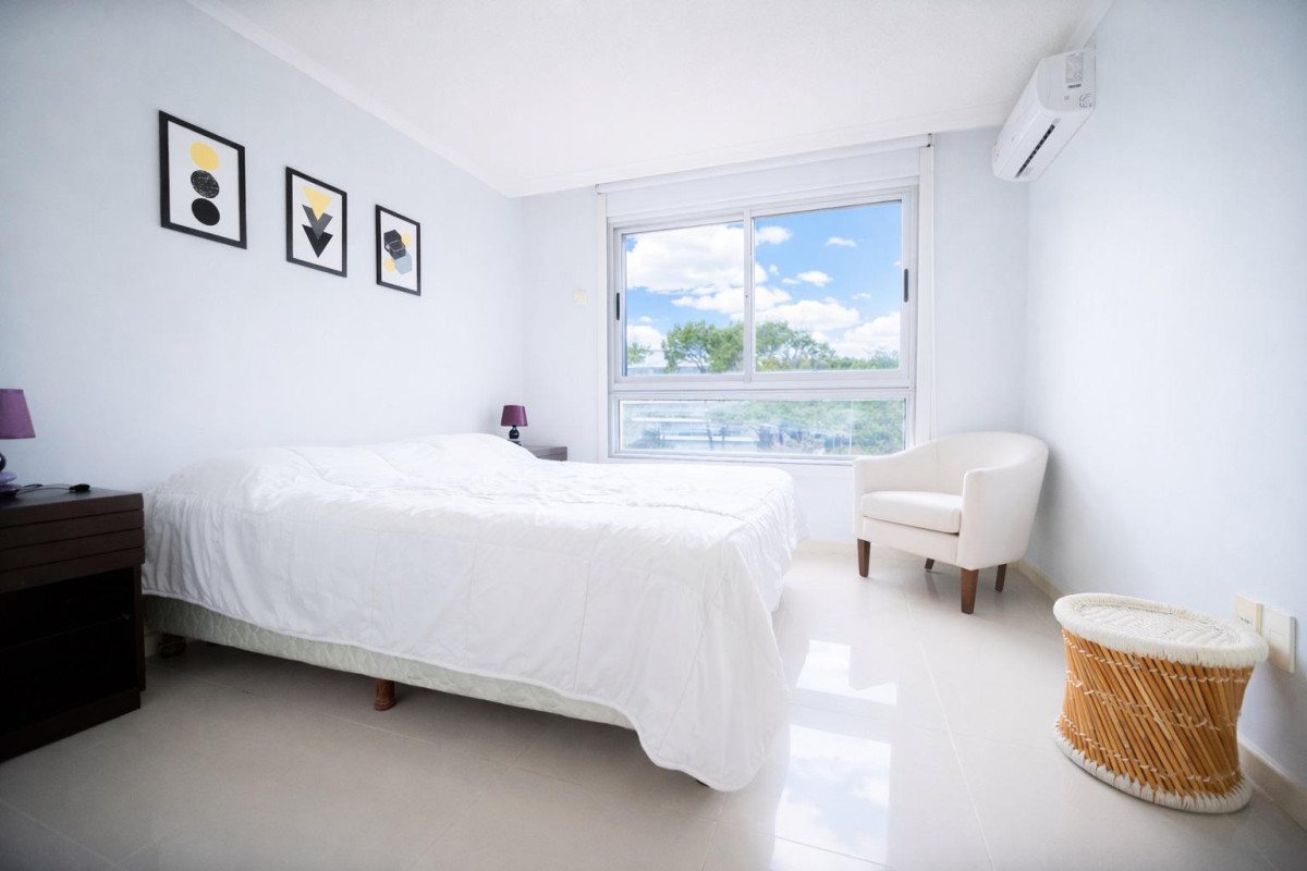 Apartamento ID.21098749 - Venta 3 suites mas dependencia en ocean drive 1