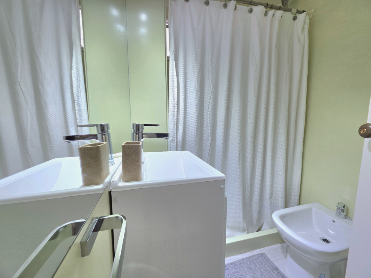 Apartamento ID.21098637 - Alquiler anual en peninsula!