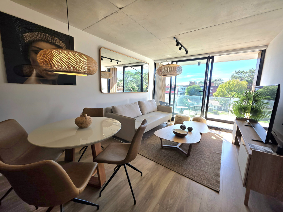 Apartamento ID.21098767 - VENTA 1 DORM AMUEBLADO EN TORRES DEL ESTE 