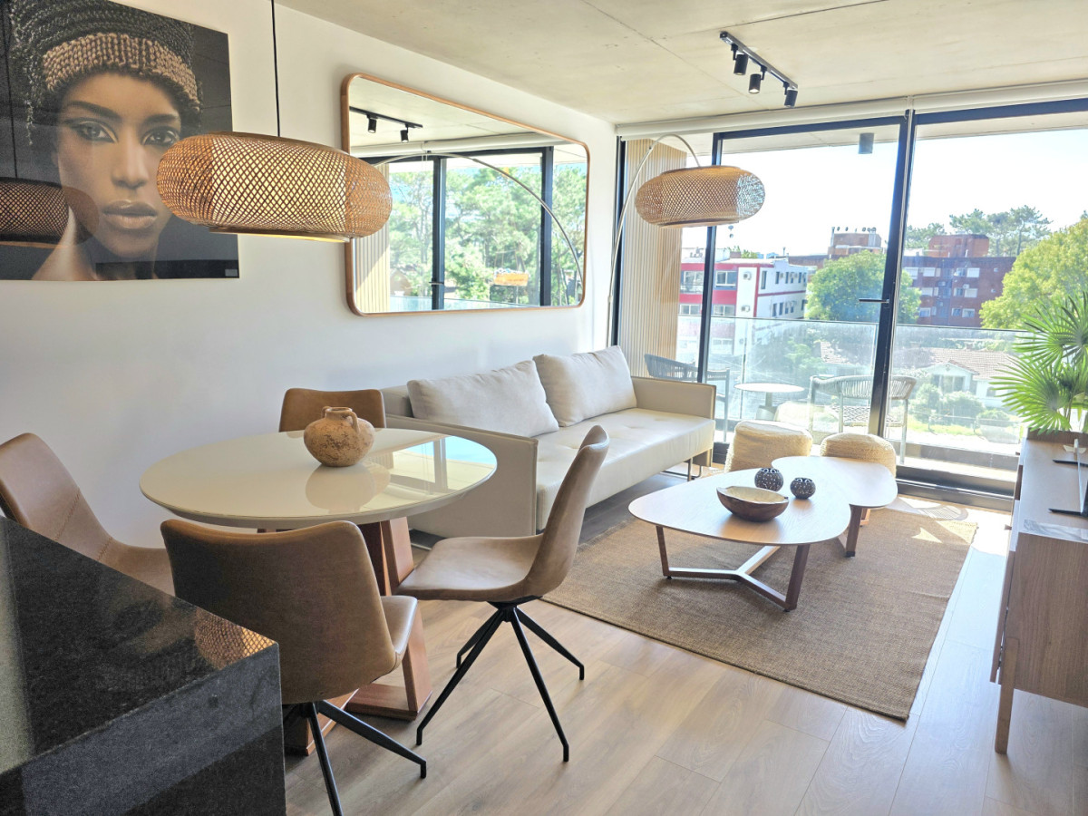 Apartamento ID.21098767 - VENTA 1 DORM AMUEBLADO EN TORRES DEL ESTE 