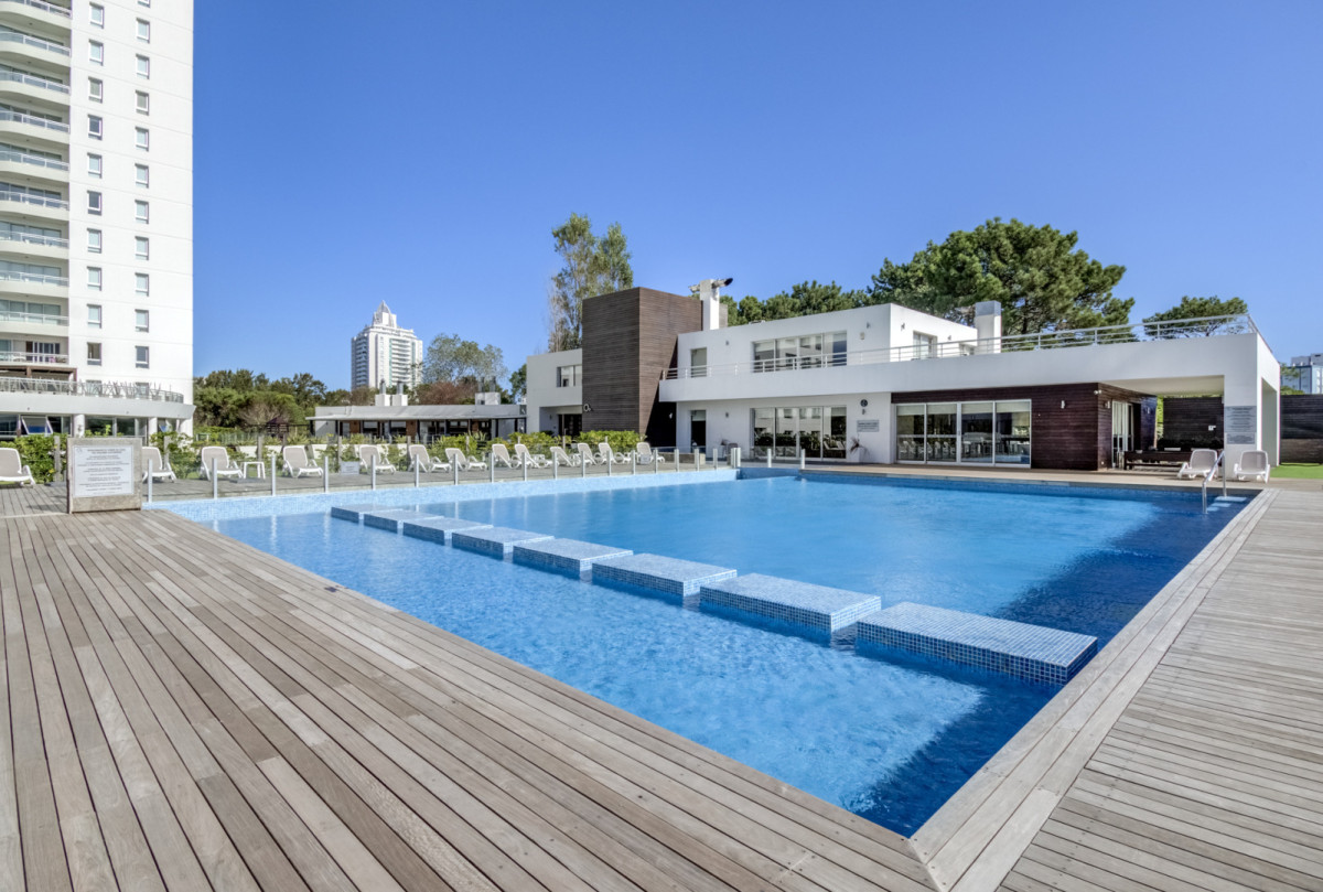 Apartamento ID.21098749 - Venta 3 suites mas dependencia en ocean drive 1
