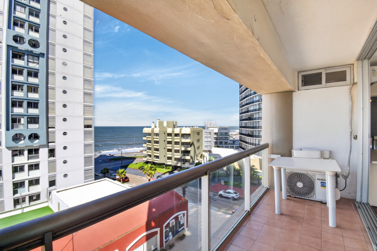 Apartamento ID.21098778 - VENTA APARTAMENTO REMODELADO 2 D 2 B EN PENINSULA